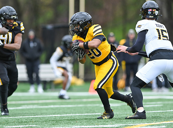 TowsonFB00351
