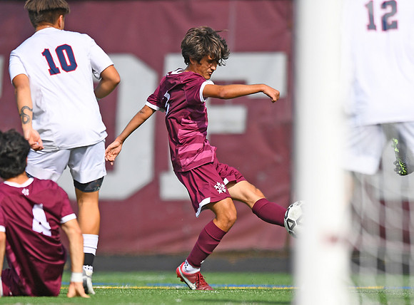 Towson-v-FranklinSoccer0043