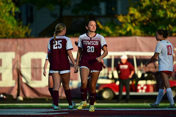 Towson-v-Dulaney-03401