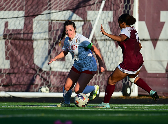Towson-v-Dulaney-02674