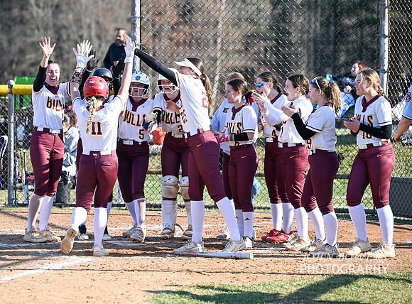 BullSoftball01101