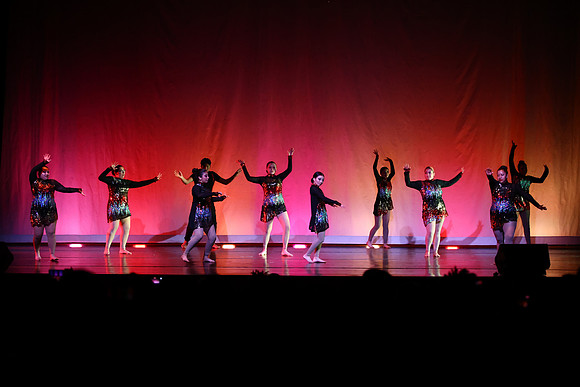 OMHSDance1194