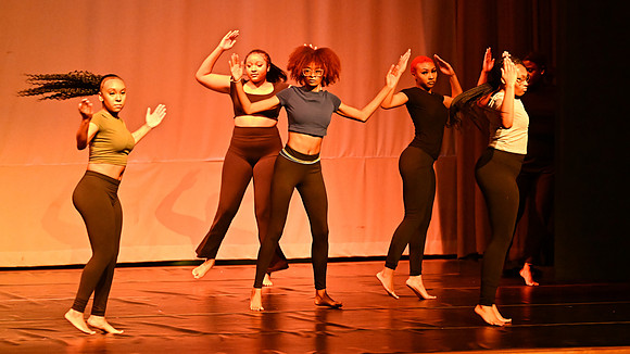 NTHSSeniorShowcase4579