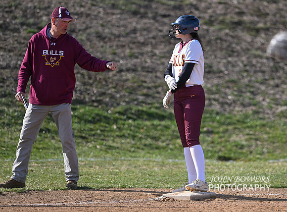 BullSoftball01693
