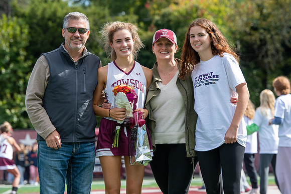TowsonFH-Seniors (16 of 41)