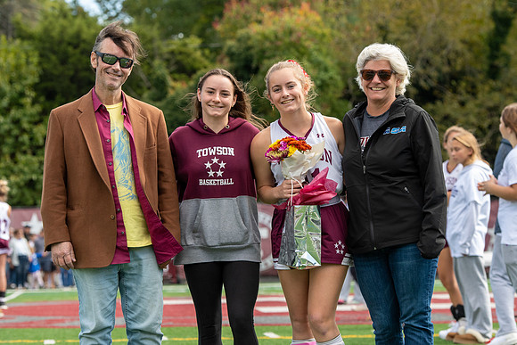 TowsonFH-Seniors (25 of 41)