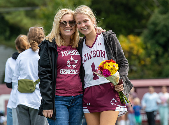 TowsonFH-Seniors (27 of 41)