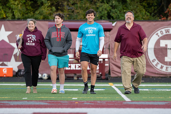 TowsonSeniors (39 of 42)