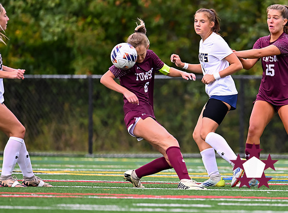 TowsonWSoccerSeniors00754