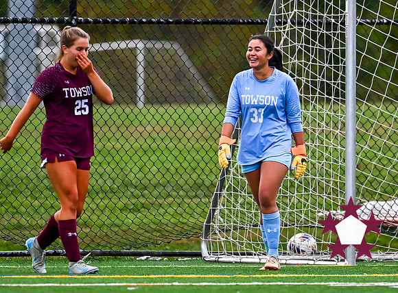 TowsonWSoccerSeniors02359