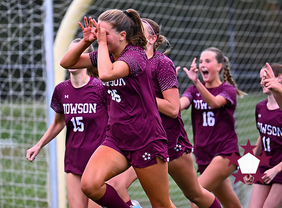 TowsonWSoccerSeniors02650