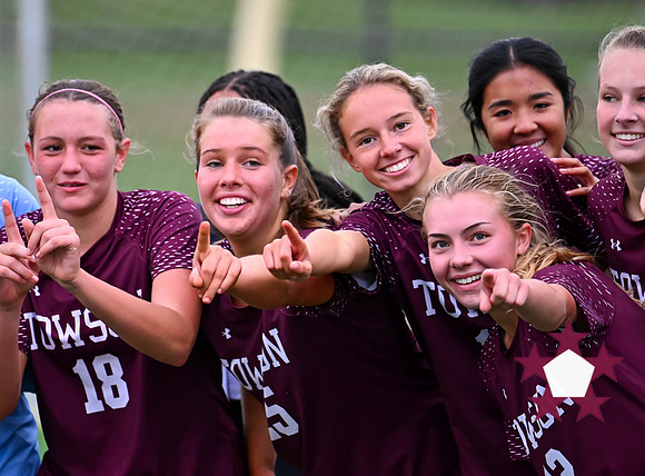TowsonWSoccerSeniors02741