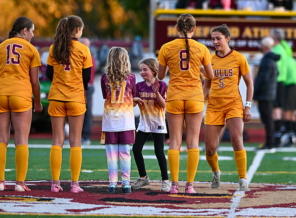 HerefordSeniorNight04064