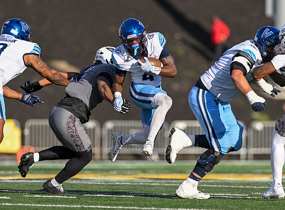 VillanovaFB00867