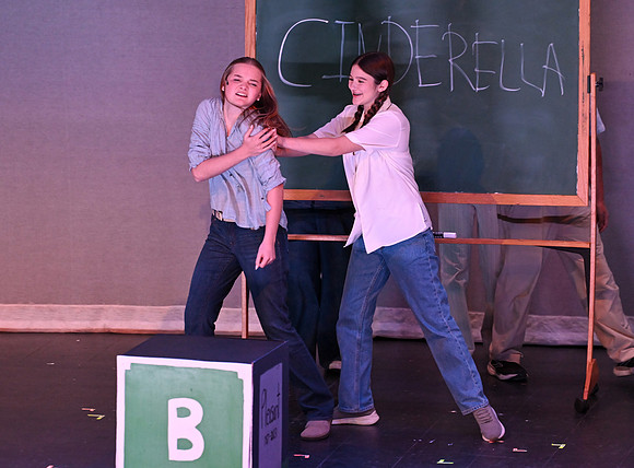 DualneyTheater00249