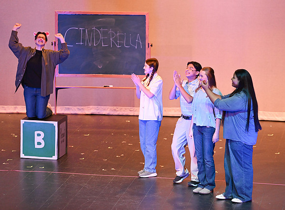 DualneyTheater00364