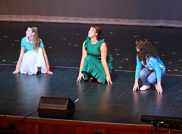 DualneyTheater00466