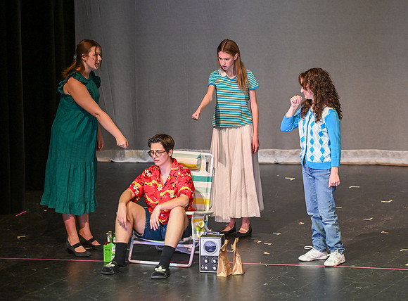 DualneyTheater00477