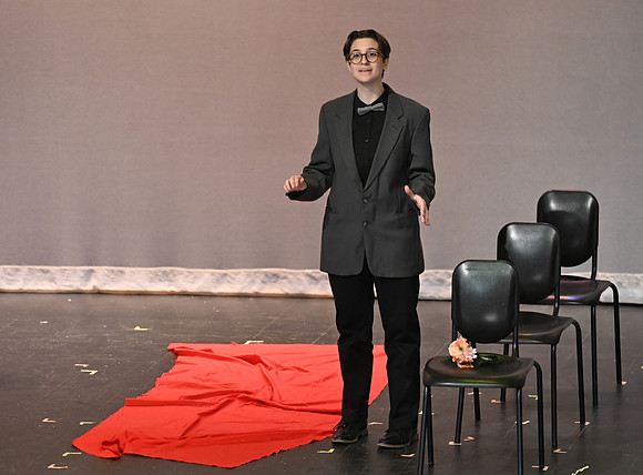 DualneyTheater00832