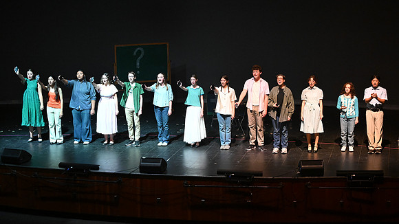 DualneyTheater01108