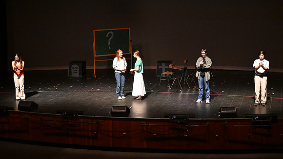 DualneyTheater01084