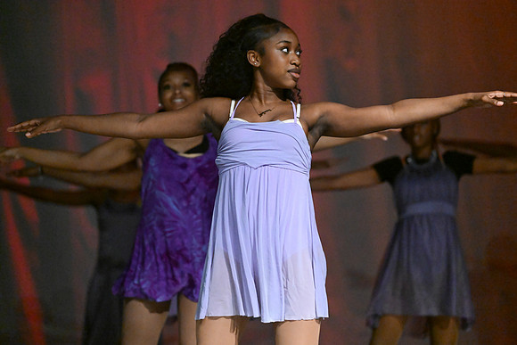 NewtownDance00007