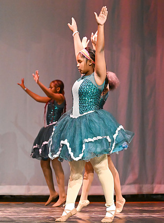 NewtownDance00876