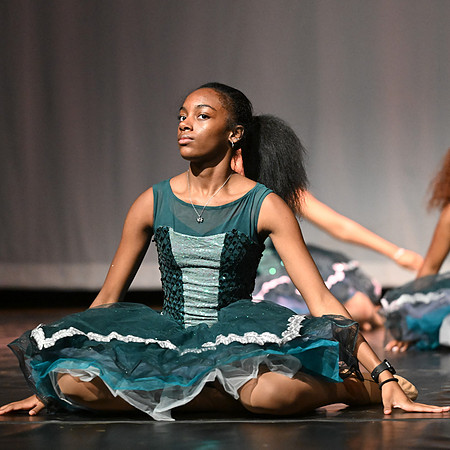 NewtownDance00884