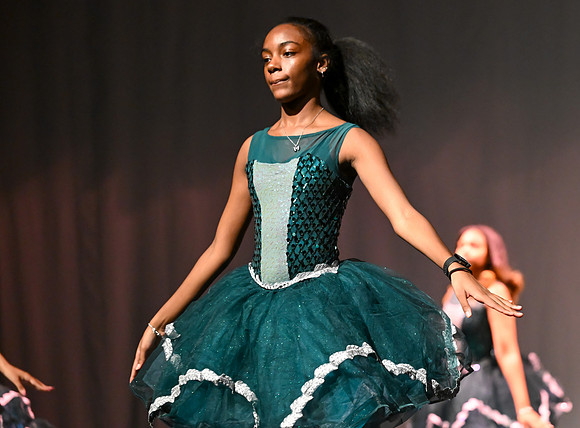 NewtownDance00914