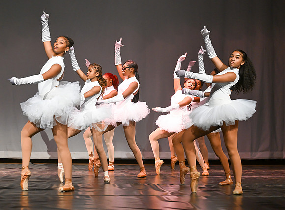 NewtownDance00963