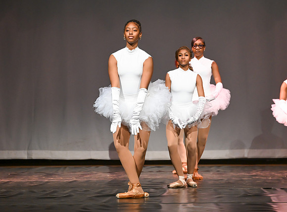 NewtownDance00969