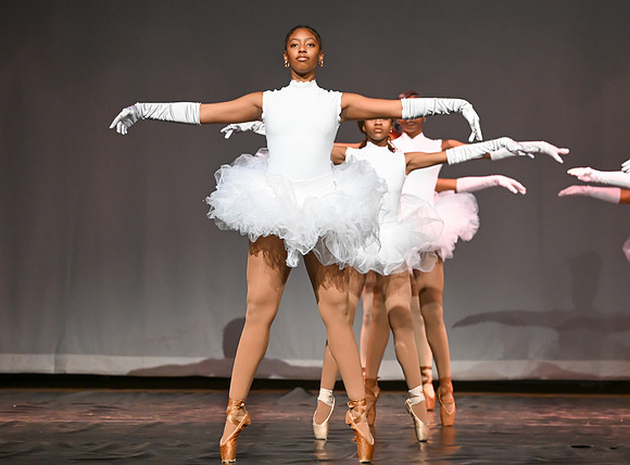 NewtownDance00974