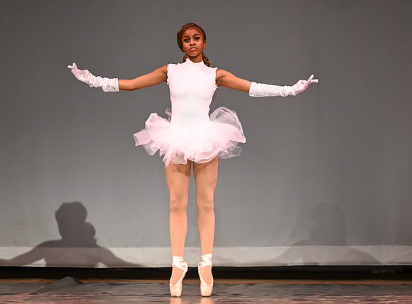 NewtownDance01231