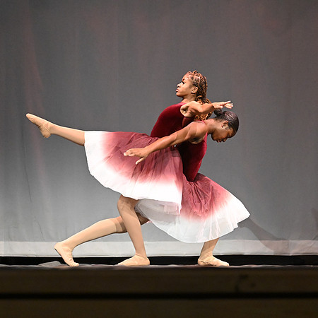 NewtownDance01535