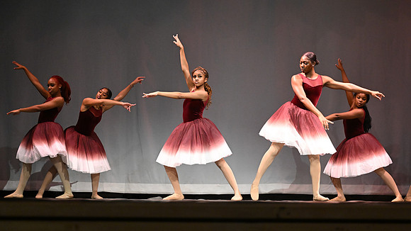 NewtownDance01528