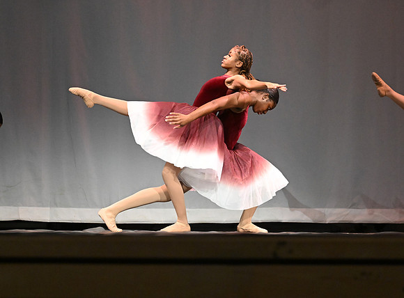 NewtownDance01537