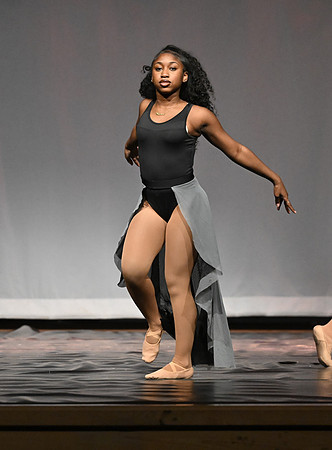 NewtownDance01737