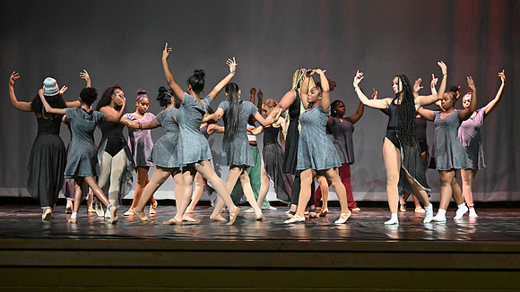 NewtownDance01795