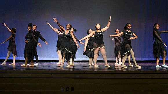 NewtownDance01978