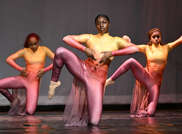 NewtownDance02271