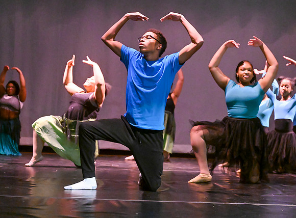 NewtownDance02324