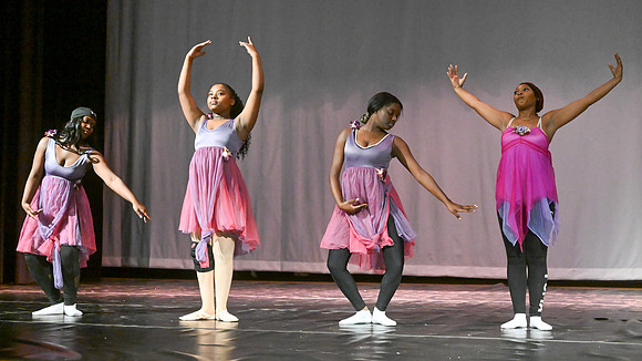NewtownDance02343