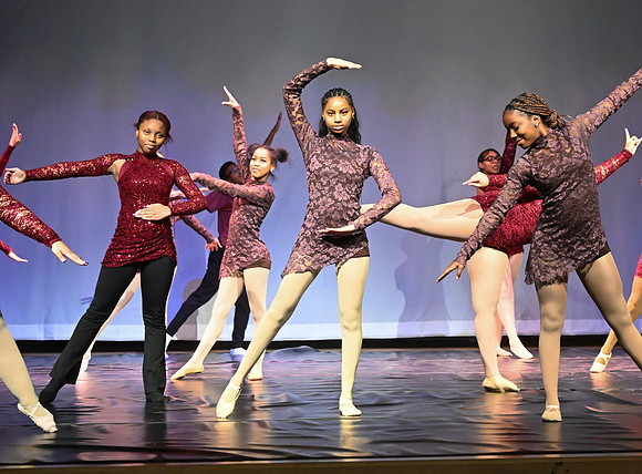 NewtownDance02395