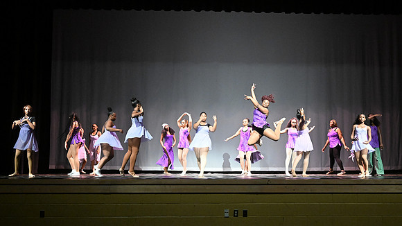 NewtownDance02470