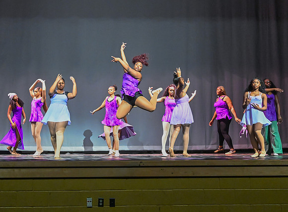 NewtownDance02469