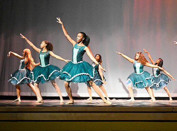 NewtownDance02545