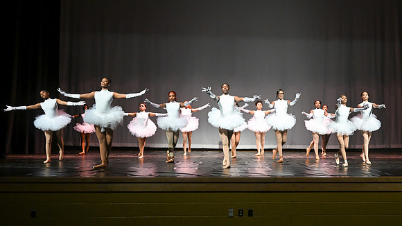 NewtownDance02586