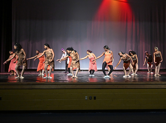 NewtownDance02631