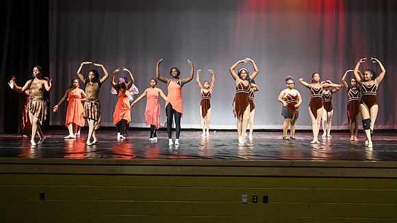 NewtownDance02658