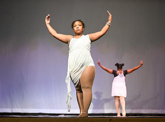 NewtownDance02763